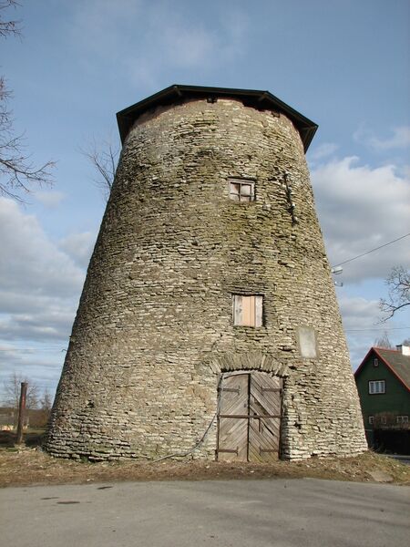 Fail:Rakvere Veski tänava tuulik.jpg