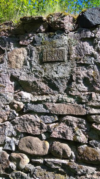 Fail:Karepa aastakivi.jpg