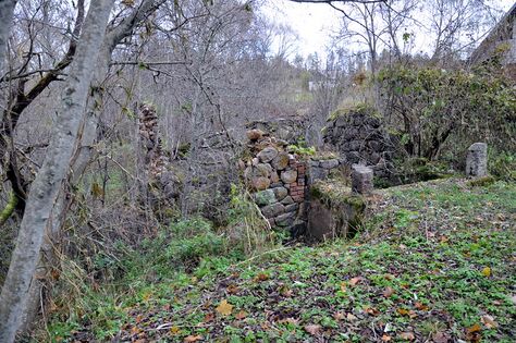 Veski varemed. Foto: E. Kirt, 2010. a.