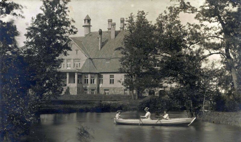 Fail:Holdre mõisWikiCommons.jpg