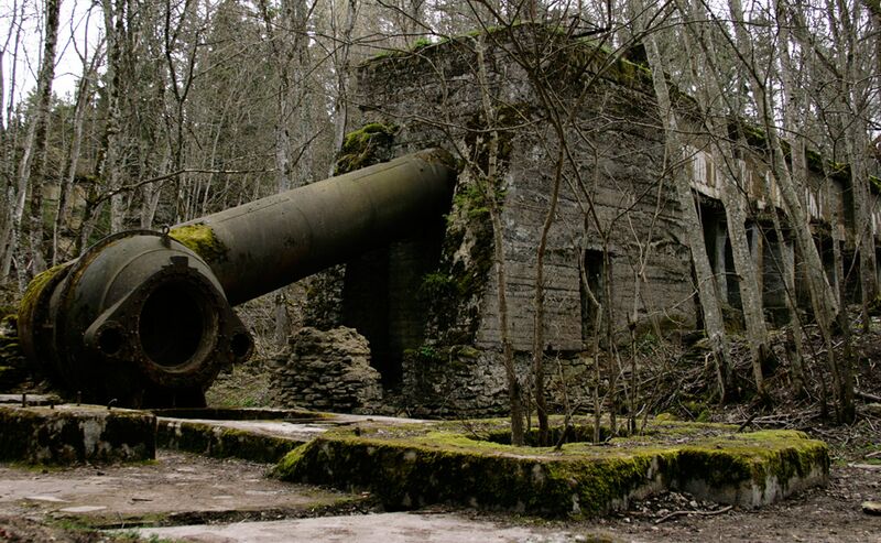 Fail:Nommeveski hydroelektrijaam 2007.jpeg